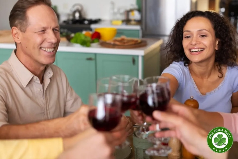 Rượu bia ảnh hưởng đến quá trình lành thương sau phẫu thuật nha khoa như thế nào?